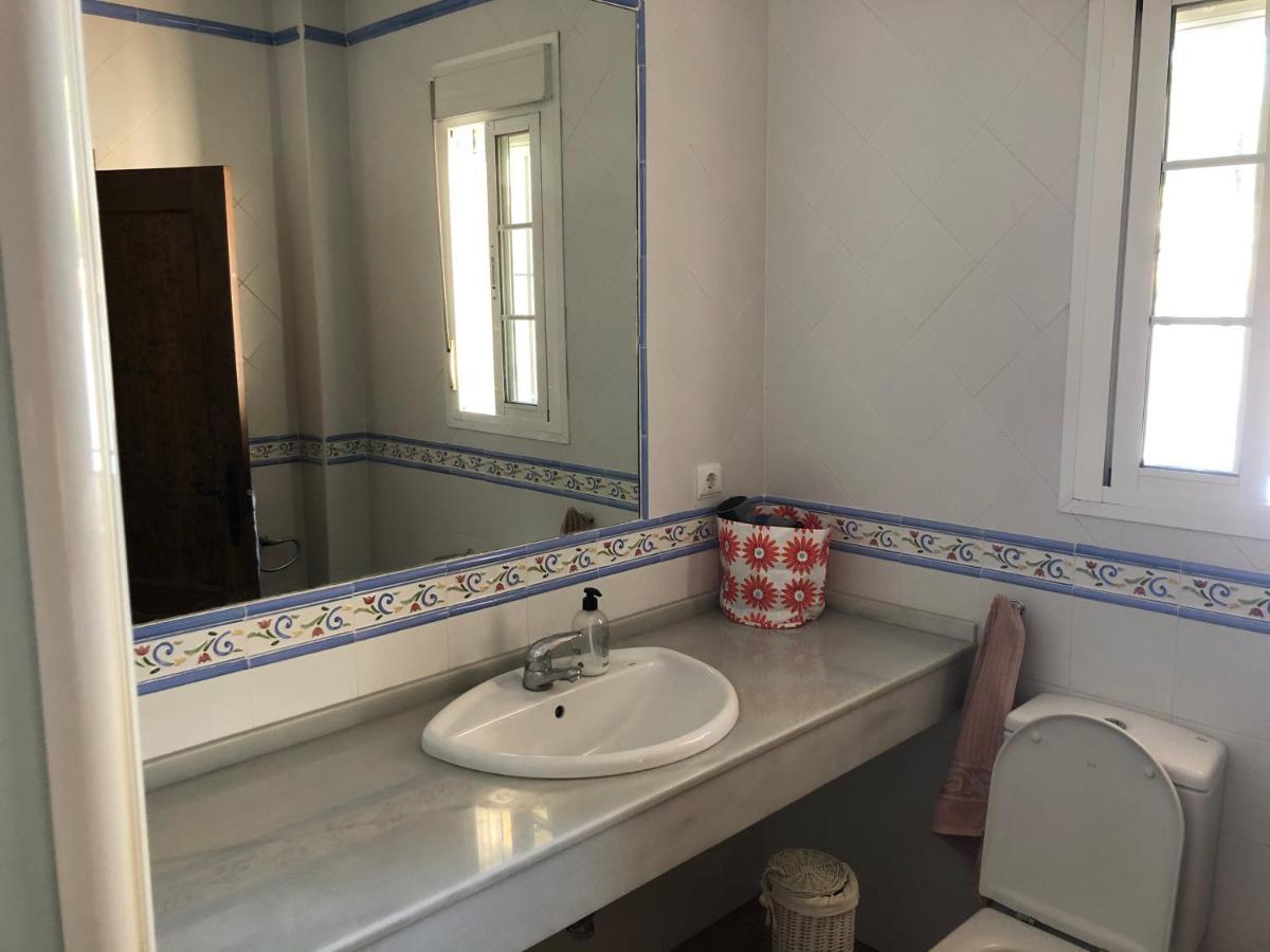 Moderno Y Amplio Chalet, Con Piscina Privada Chiclana de la Frontera Luaran gambar