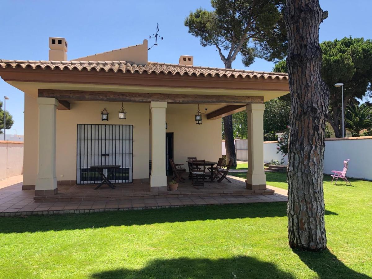 Moderno Y Amplio Chalet, Con Piscina Privada Chiclana de la Frontera Luaran gambar