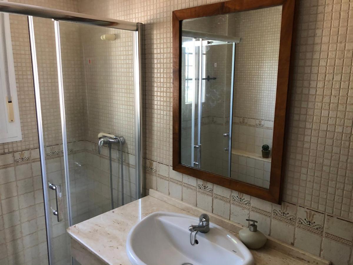 Moderno Y Amplio Chalet, Con Piscina Privada Chiclana de la Frontera Luaran gambar