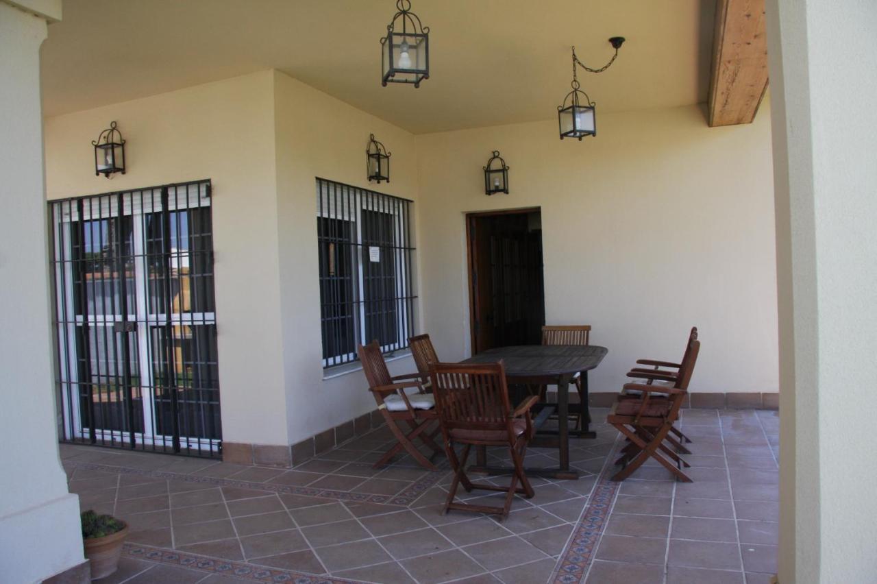 Moderno Y Amplio Chalet, Con Piscina Privada Chiclana de la Frontera Luaran gambar