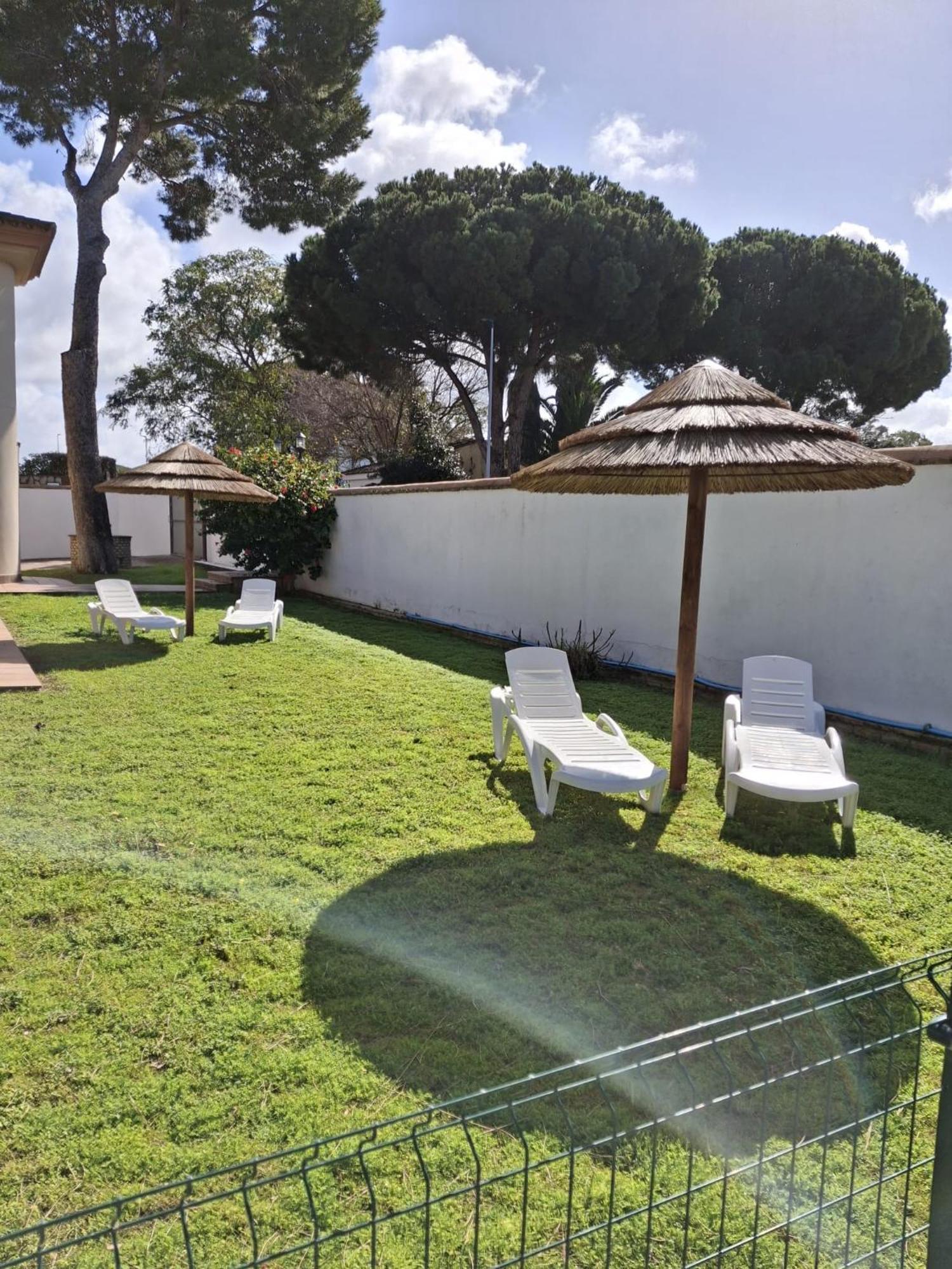 Moderno Y Amplio Chalet, Con Piscina Privada Chiclana de la Frontera Luaran gambar